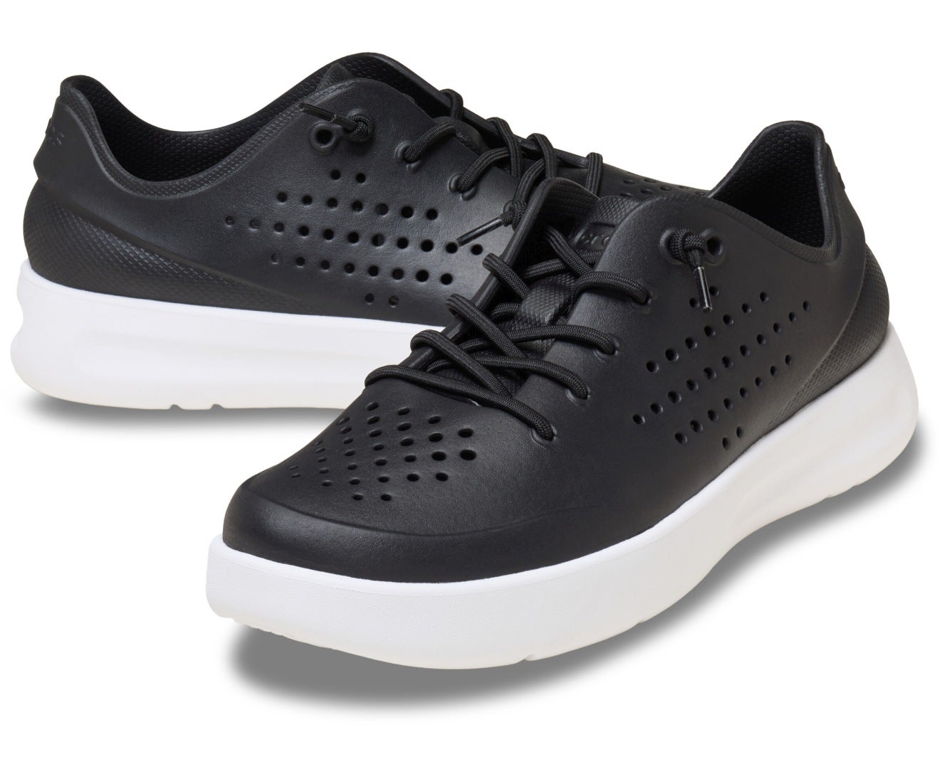 InMotion Pacer Black/White Men Sneaker