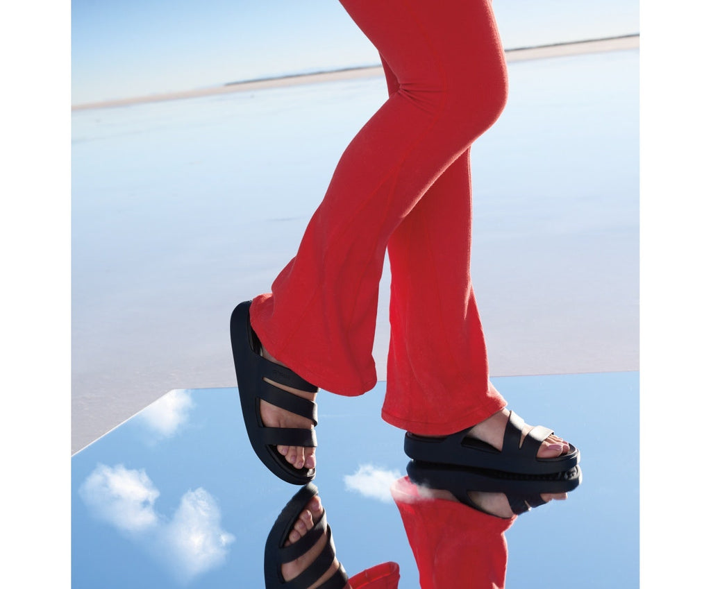 Getaway Strappy Black Women Sandal