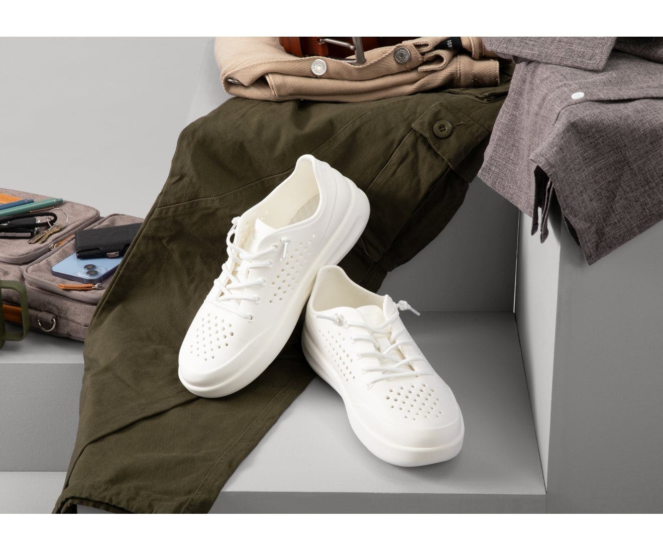 InMotion Pacer White/Moonlight Men Sneaker